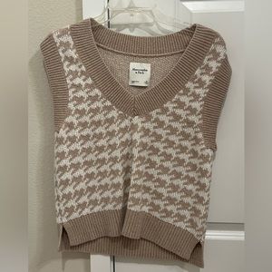 Abercrombie v-neck sweater vest
